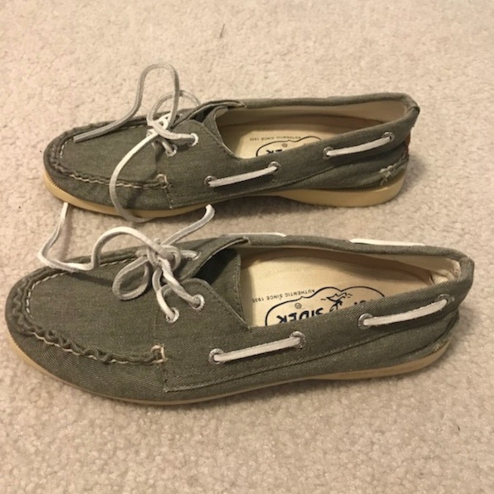 Sperry Top Sider boat shoes